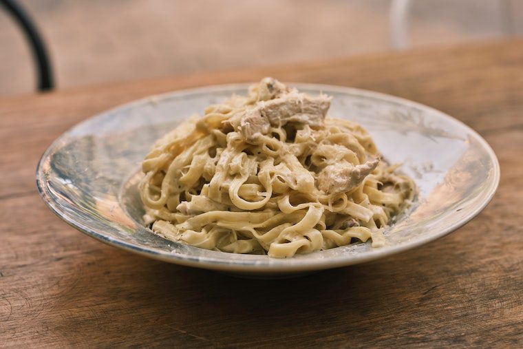 fettuccine-s-kurecim-recept