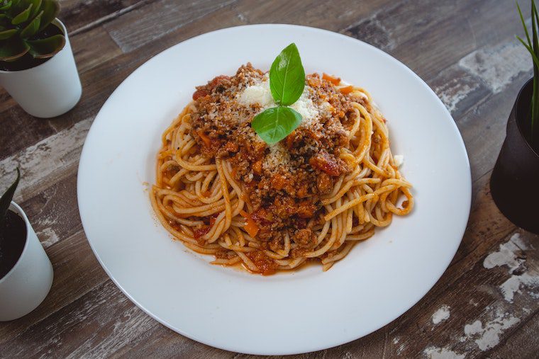 Spagety s masovou omackou recept