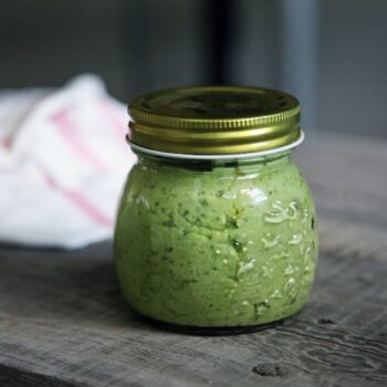 domaci-bazalkove-pesto-recept