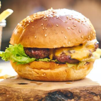 cheeseburger-s-tajnou-omackou
