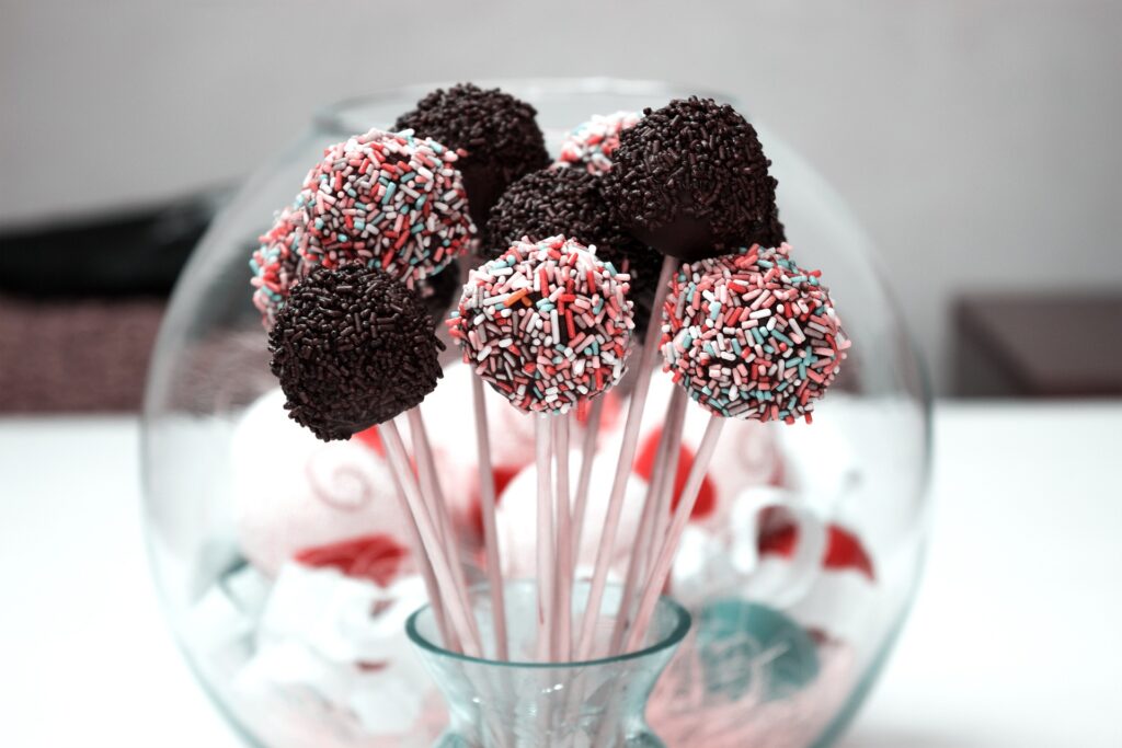 mini-dezerty-cake-pops