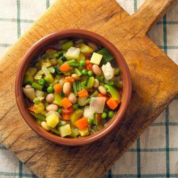 zeleninova-polevka-z-pomaleho-hrnce