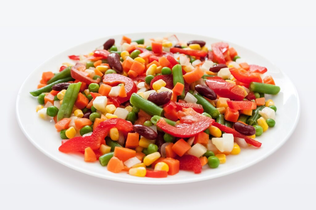 salat-z-cernych-fazoli-a-kukurice