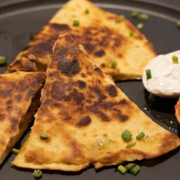 snidanova-tortilla-tiktok-tortilla-fold