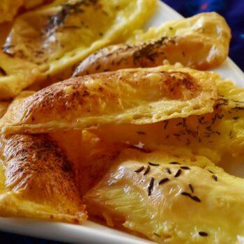 Keto sýrové chipsy