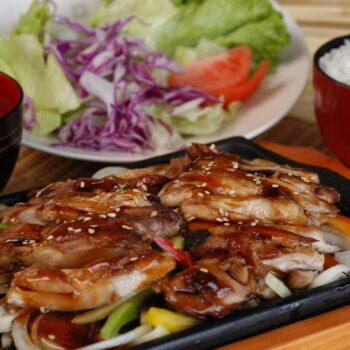 Kuřecí stehna v teriyaki omáčce